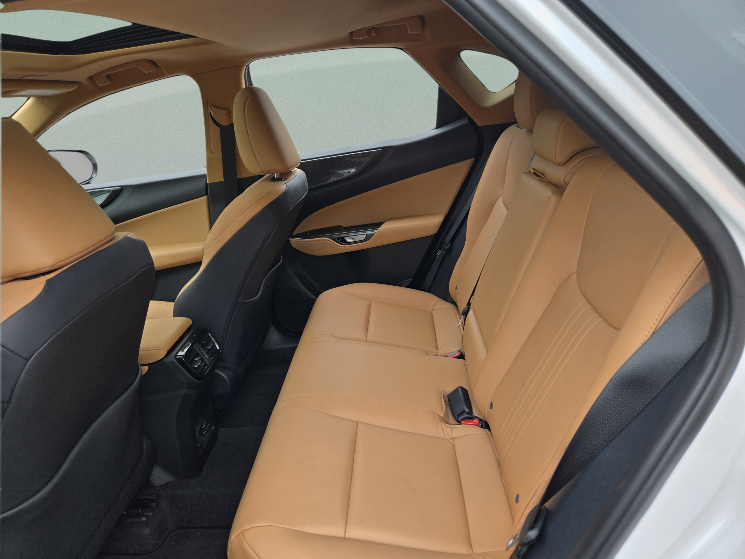Certified 2025 Lexus NX 350 AWD w/ Premium Package image 20