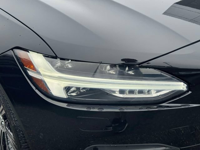 Used 2022 Volvo S90 B6 Inscription w/ Advanced Package AWD/4WD image 12
