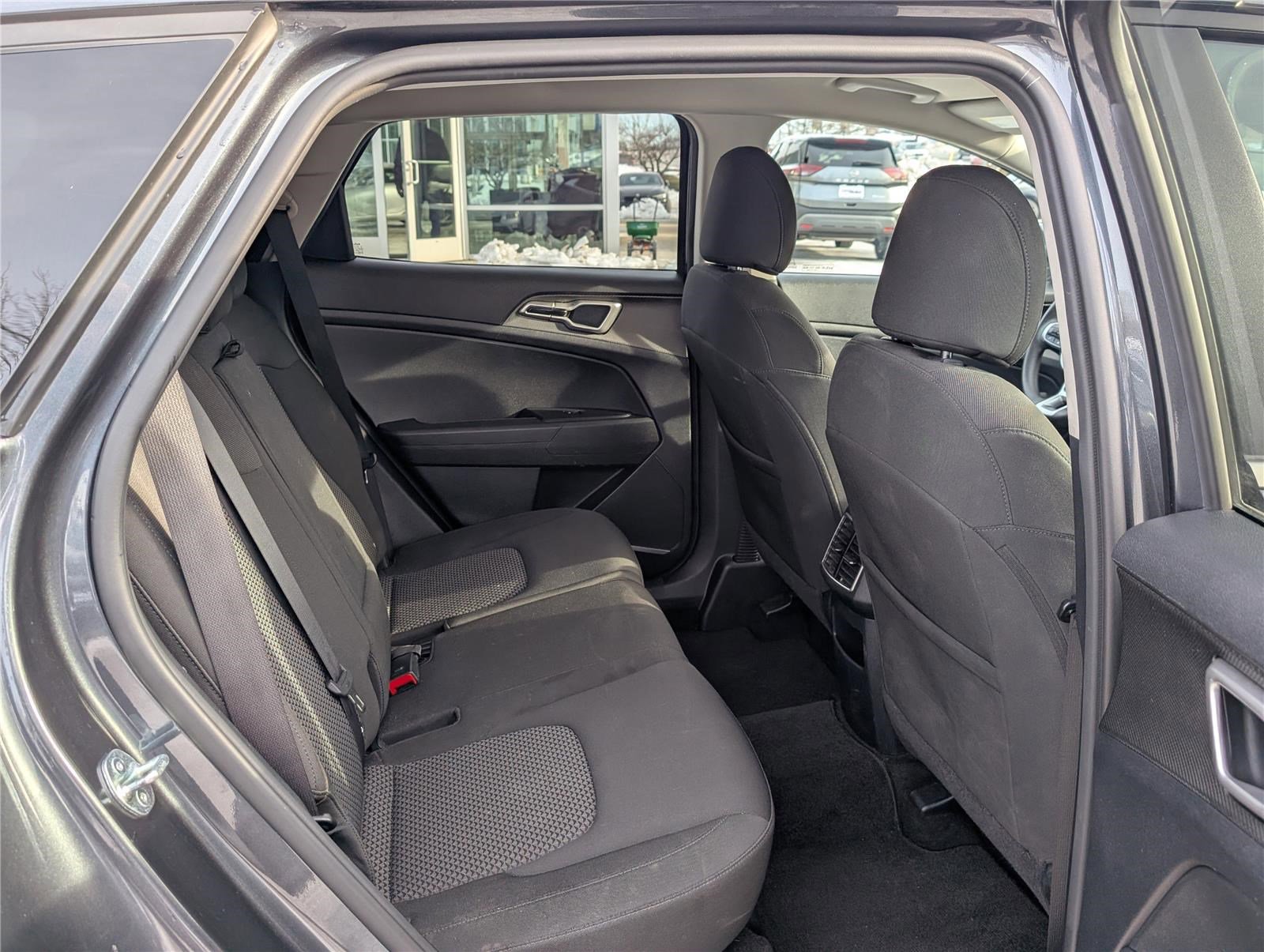 Used 2023 Kia Sportage LX image 11