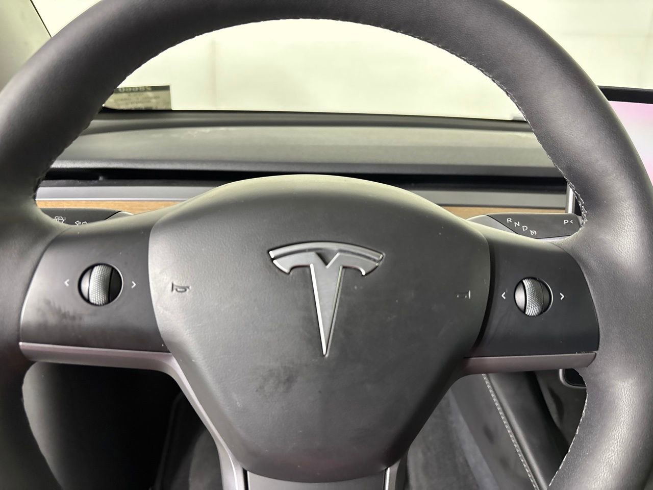 Used 2024 Tesla Model Y 2WD image 10