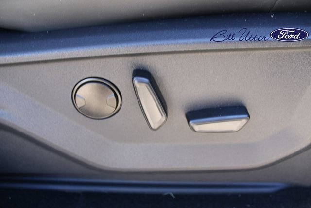 New 2025 Ford Expedition Active image 8