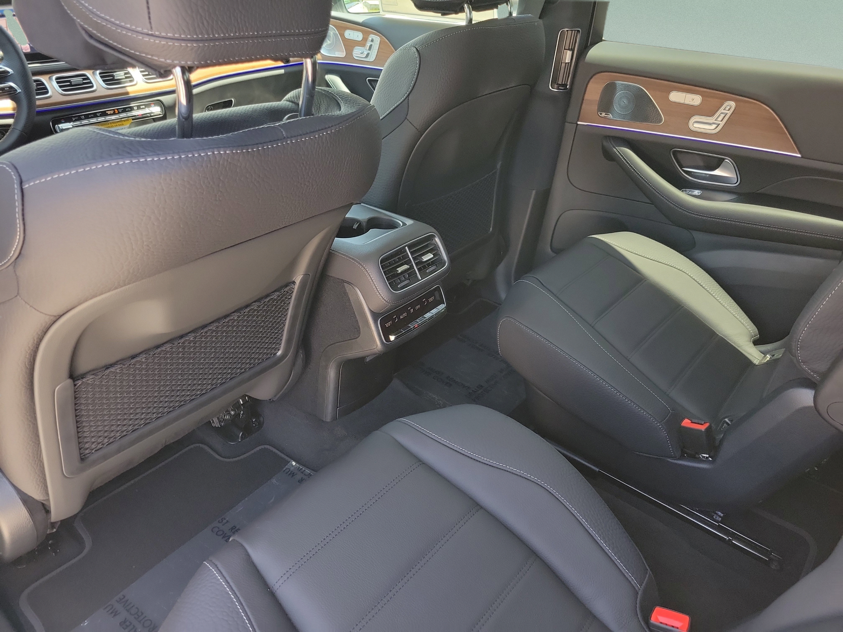 New 2026 Mercedes-Benz GLS 450 4MATIC image 10