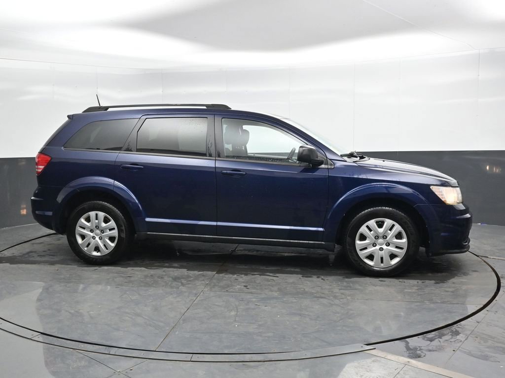 Used 2018 Dodge Journey SE w/ Popular Equipment Group FWD image 3