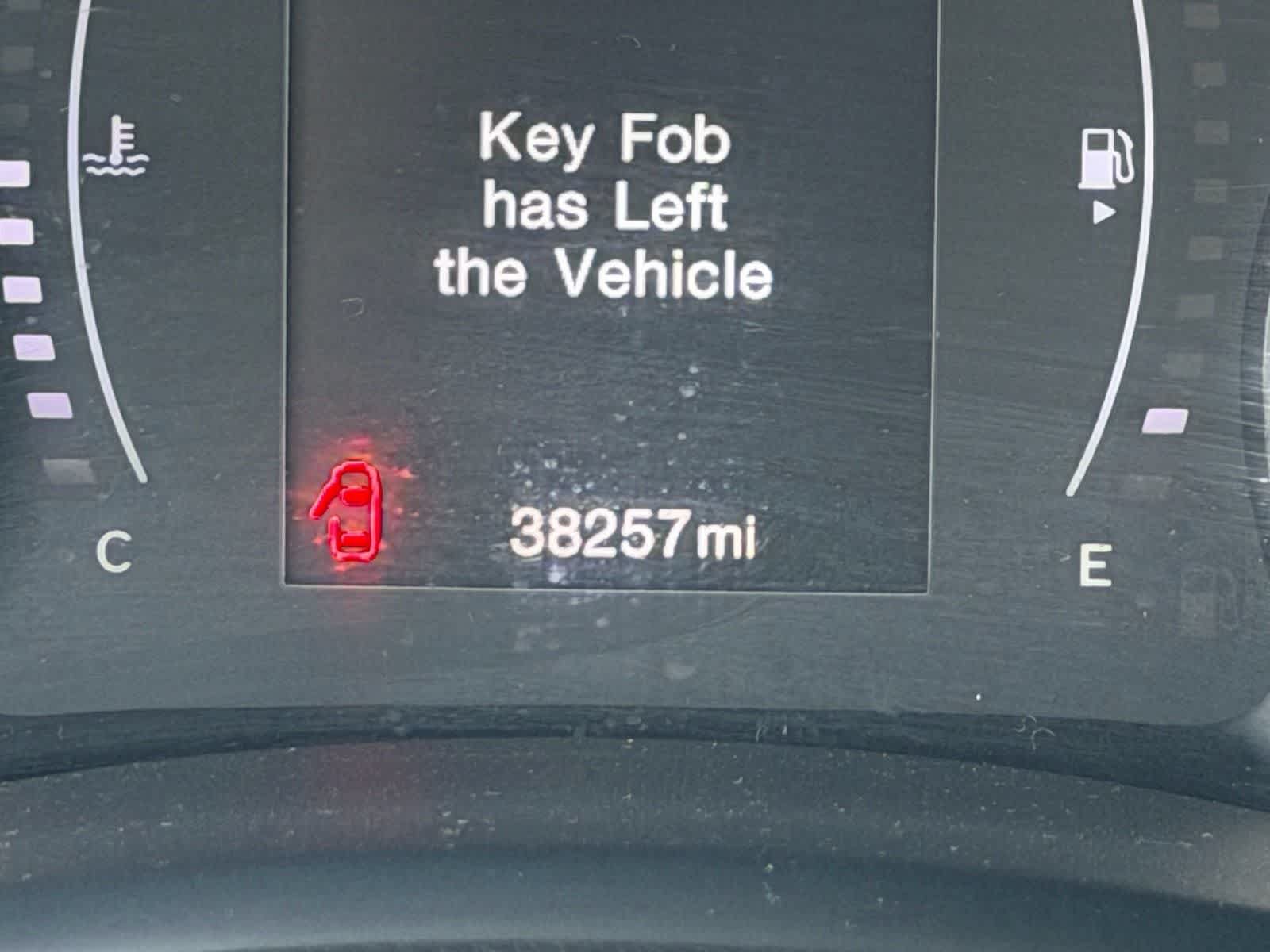 Used 2019 Jeep Renegade Latitude w/ Popular Equipment Group AWD/4WD image 37