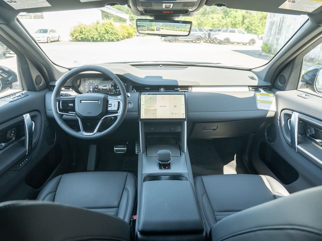 New 2026 Land Rover Discovery Sport Landmark AWD/4WD image 17