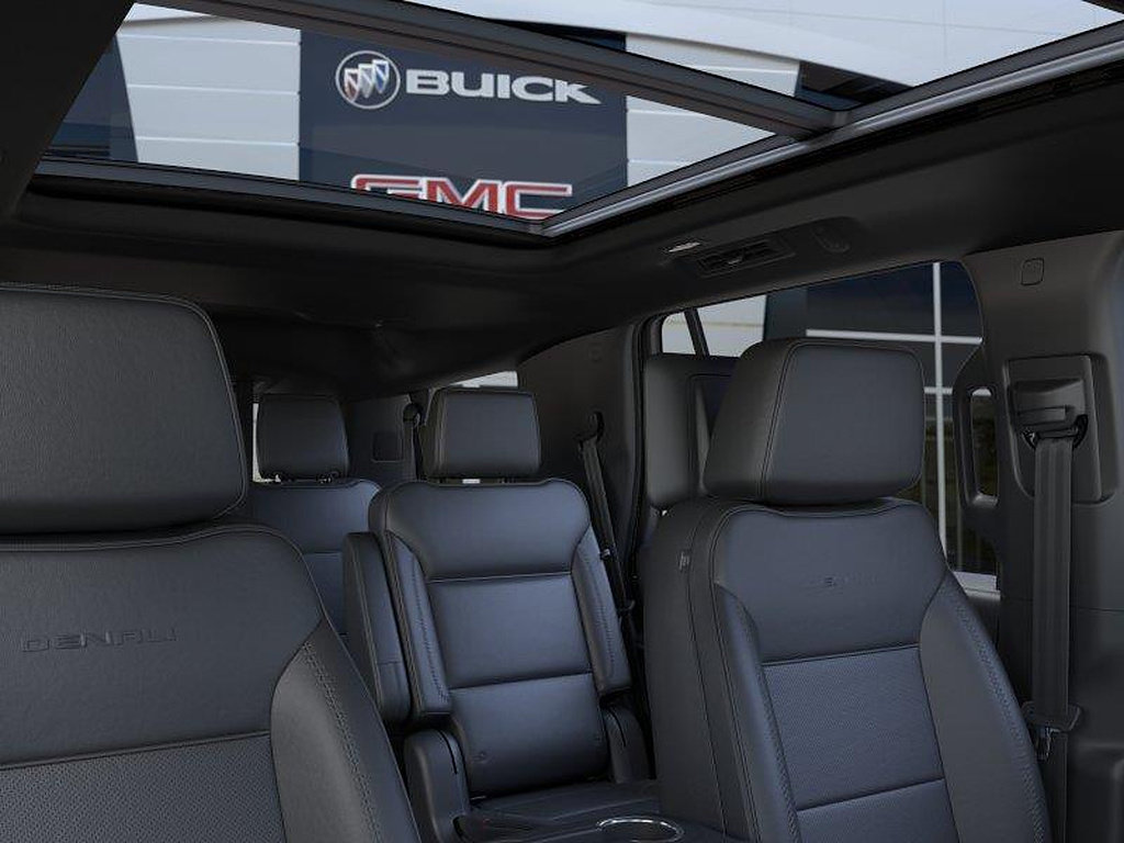 New 2026 GMC Yukon Denali w/ Denali Reserve Package AWD/4WD image 24