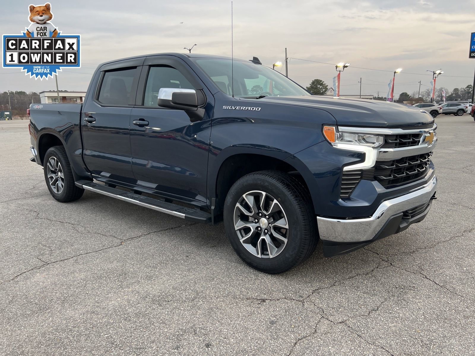 Used 2023 Chevrolet Silverado 1500 LT image 7