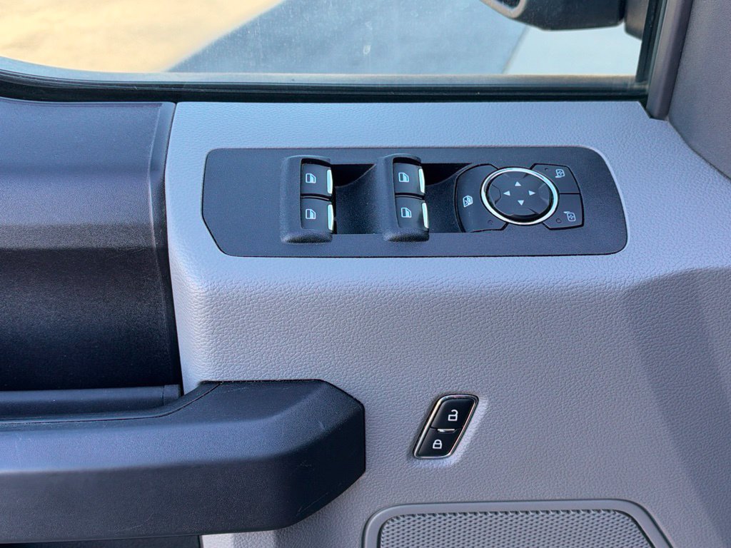 Used 2018 Ford F150 XL w/ Equipment Group 101A Mid AWD/4WD image 17