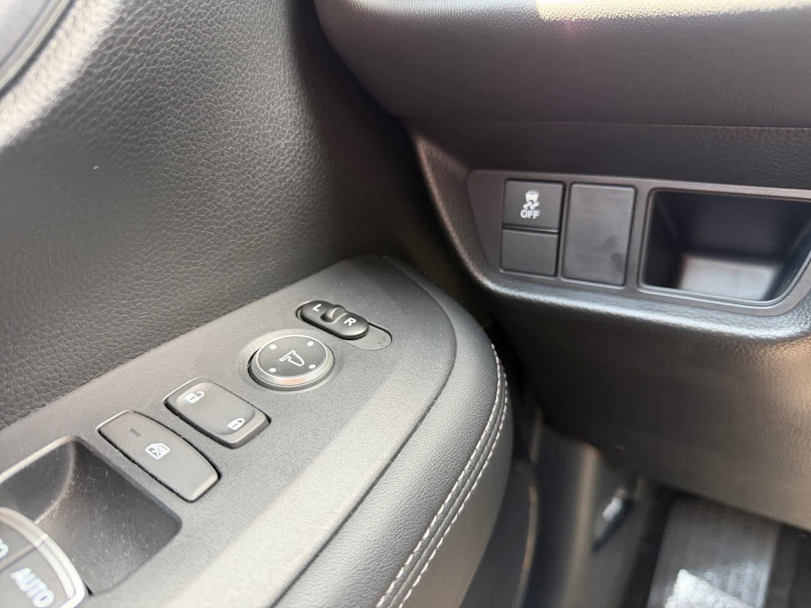 Used 2024 Honda HR-V EX-L image 23