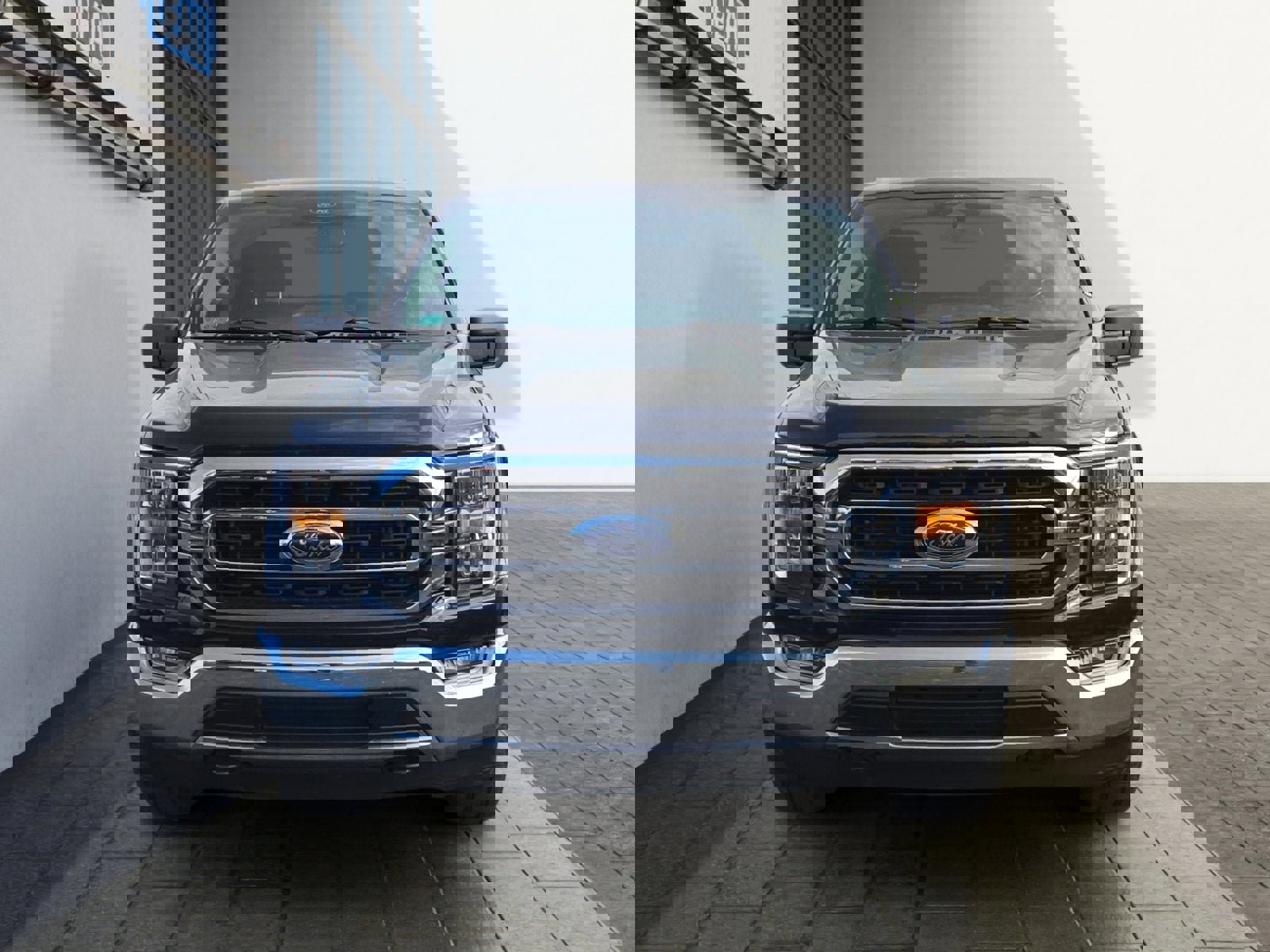 Certified 2022 Ford F150 XLT w/ Equipment Group 302A High image 8