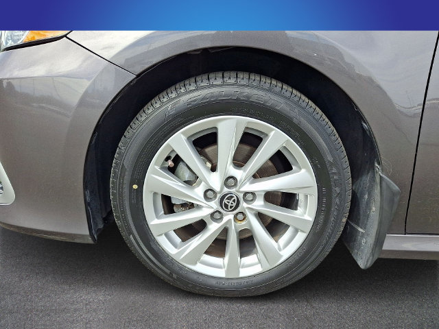 Used 2023 Toyota Camry LE FWD image 7