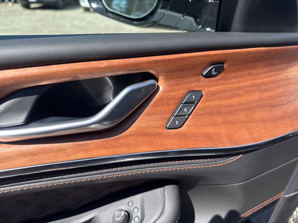 New 2026 Jeep Grand Cherokee L Summit image 22