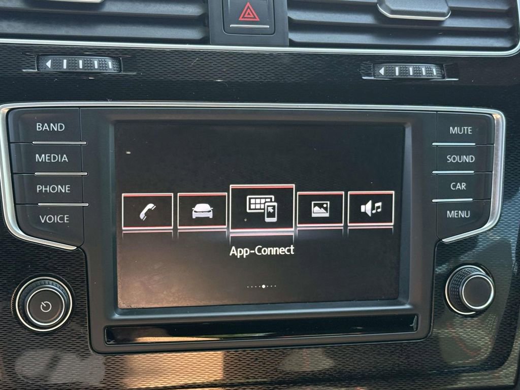 Used 2017 Volkswagen GTI Sport FWD image 17