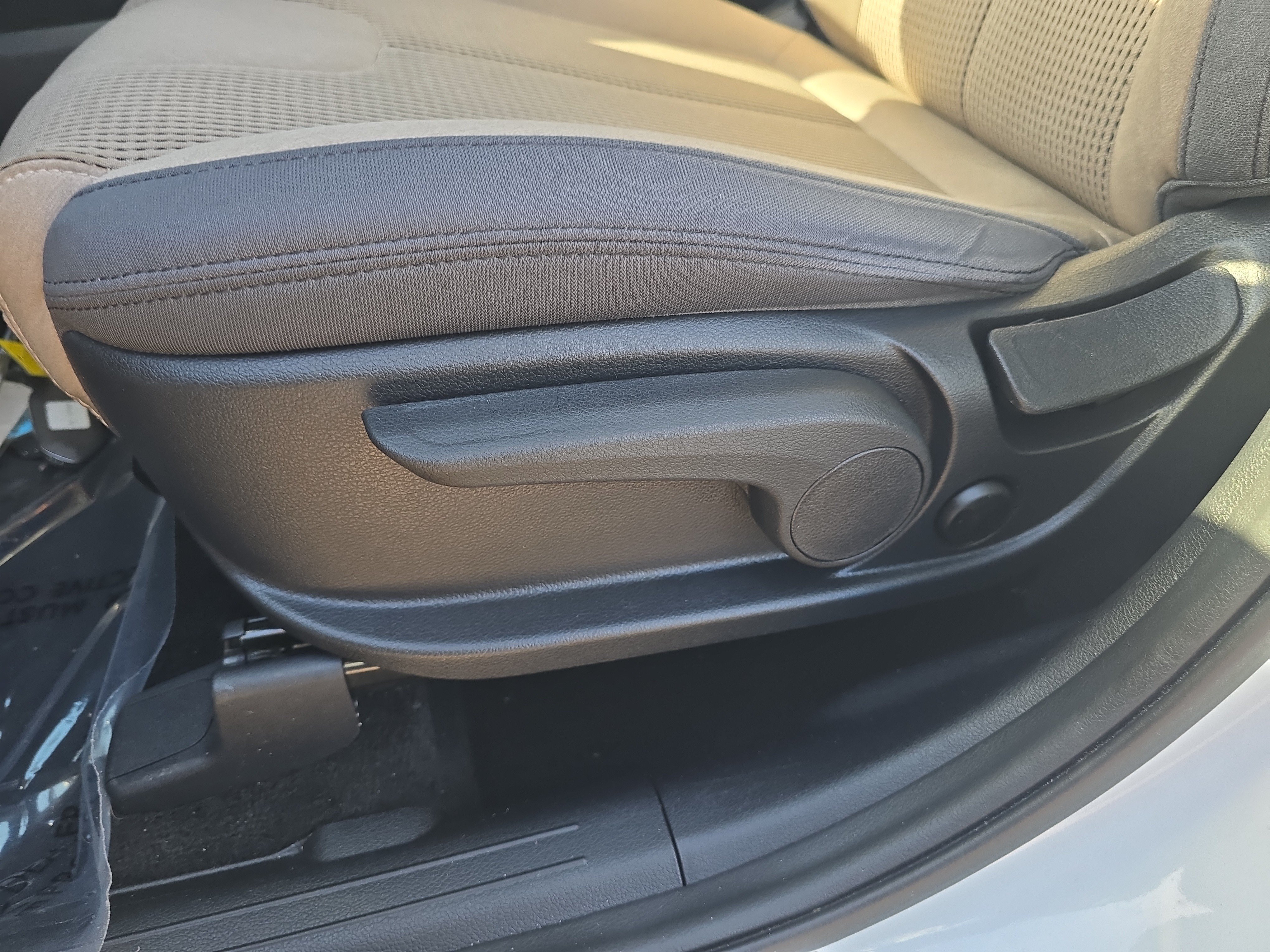Used 2021 Hyundai Santa Fe SE FWD image 20