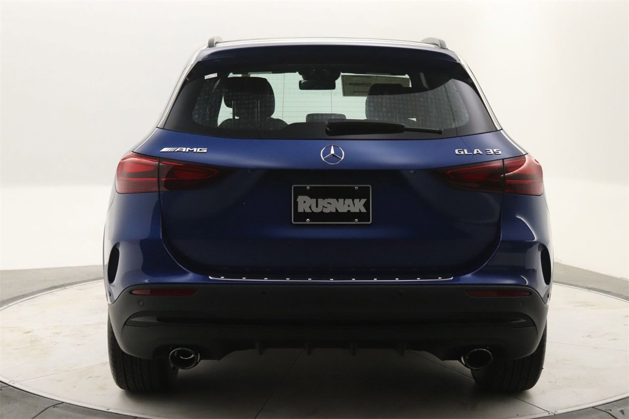 New 2025 Mercedes-Benz GLA 35 AMG 4MATIC image 3