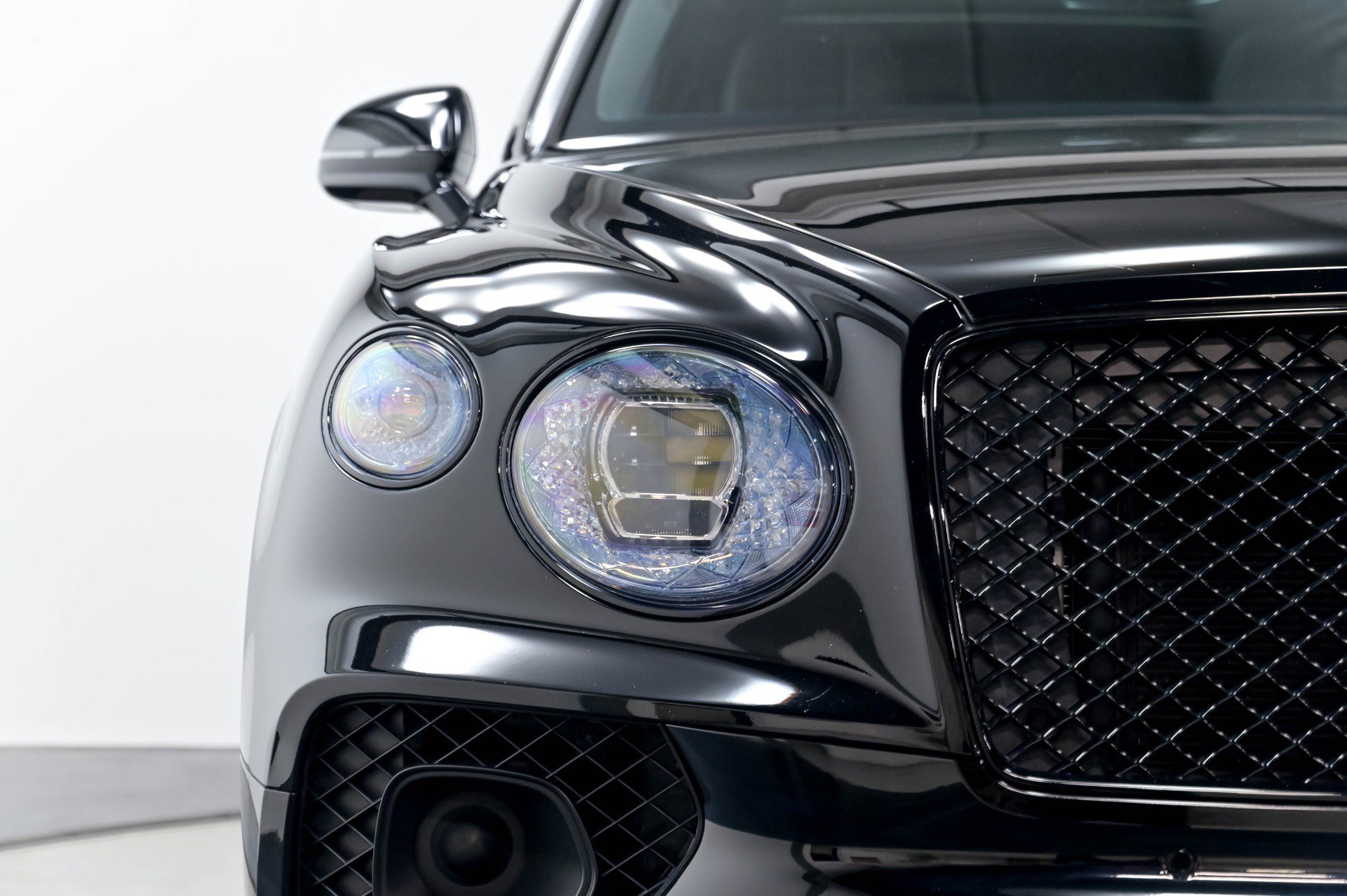Used 2021 Bentley Bentayga w/ First Edition Specification AWD/4WD image 51