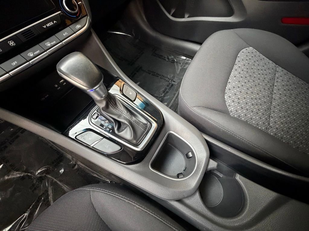 Used 2019 Hyundai Ioniq Plug-In Hybrid image 19