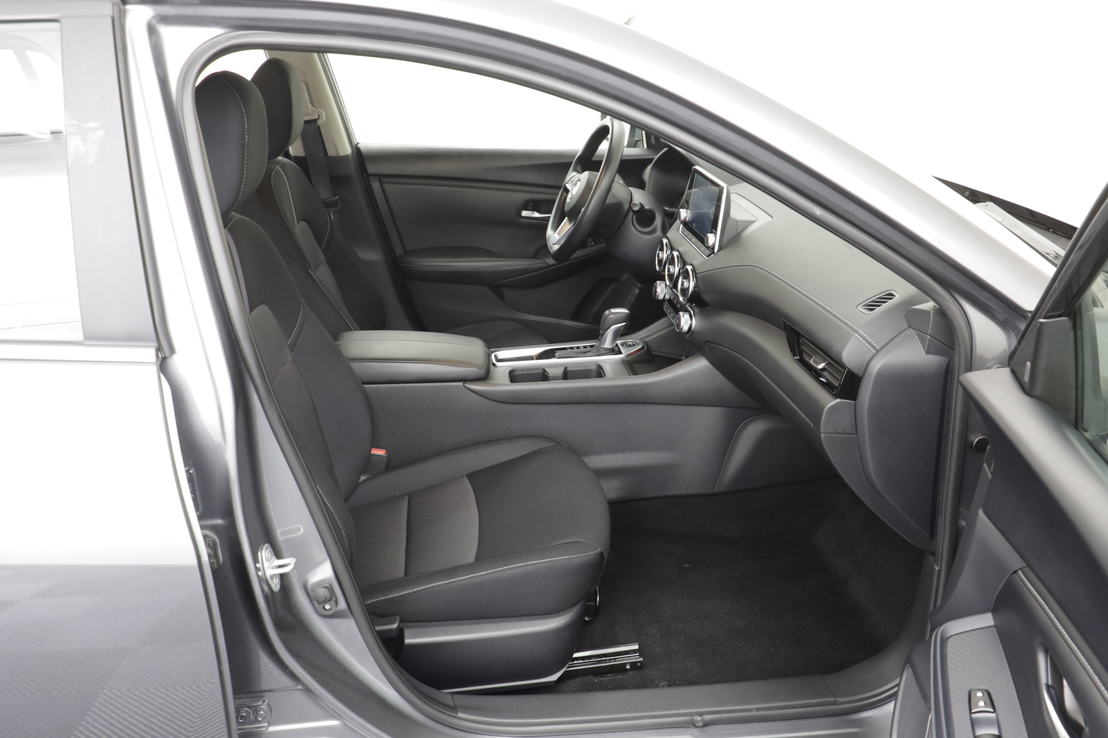 Used 2023 Nissan Sentra SV FWD image 19