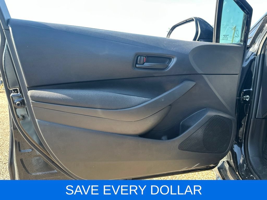 Used 2026 Toyota Corolla LE FWD image 6