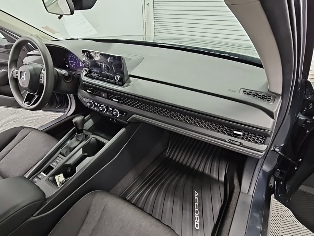 Used 2024 Honda Accord EX image 35