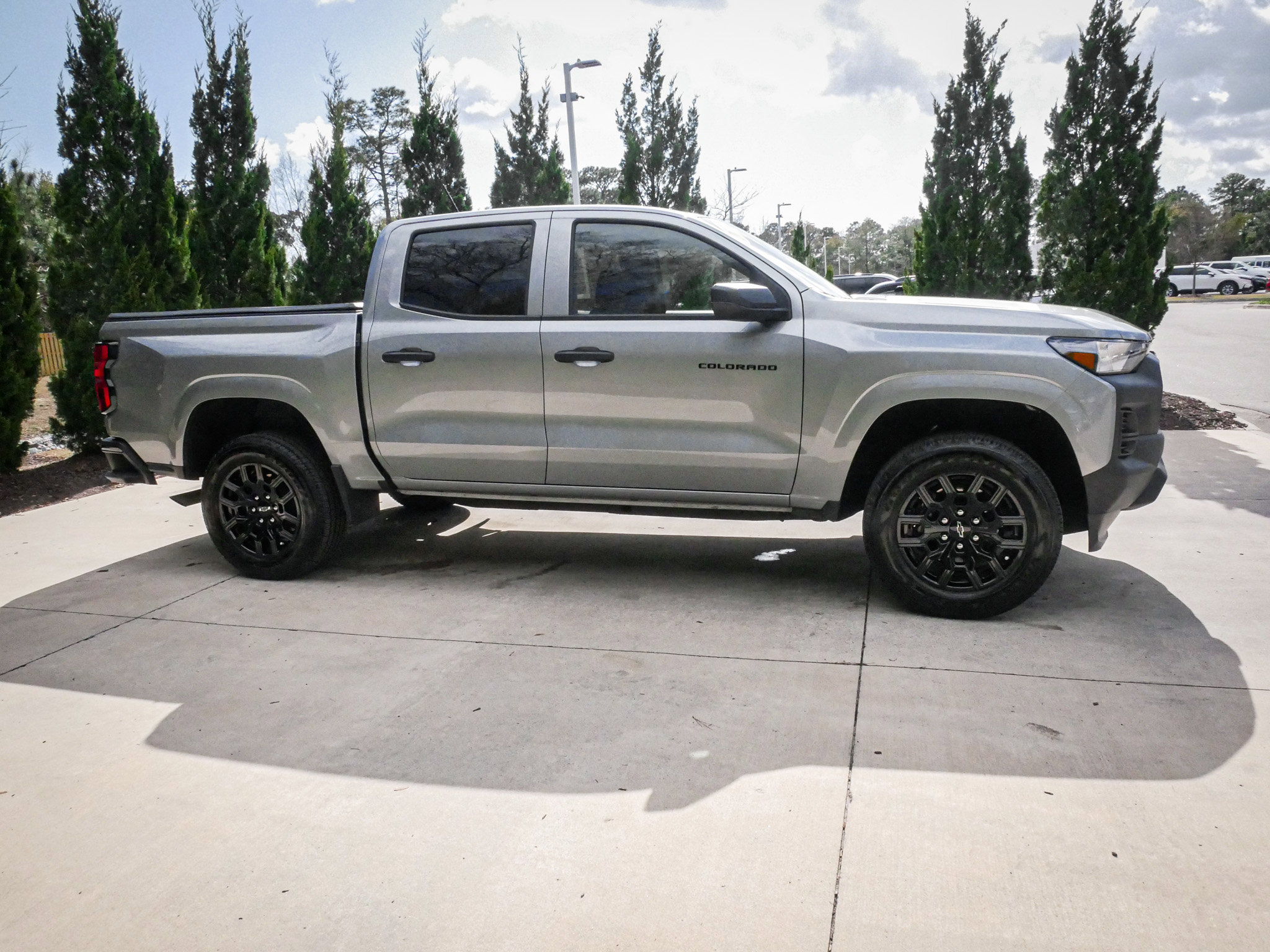 Used 2025 Chevrolet Colorado W/T w/ WT Custom Package image 11