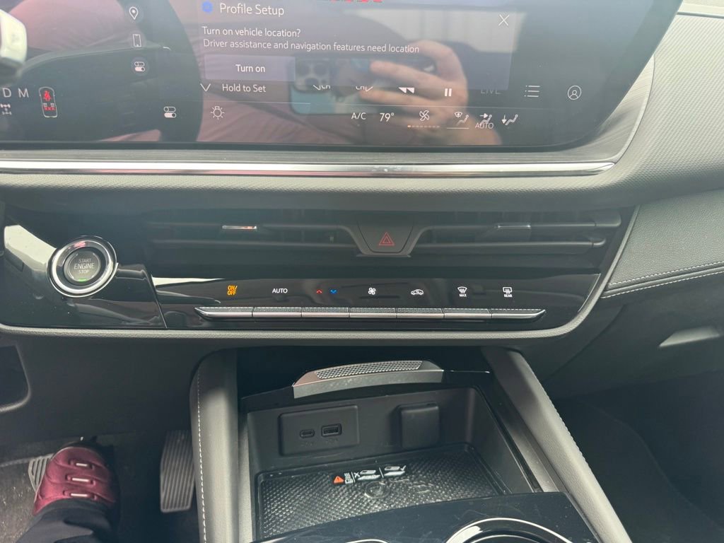 Used 2025 Buick Envision Preferred image 18