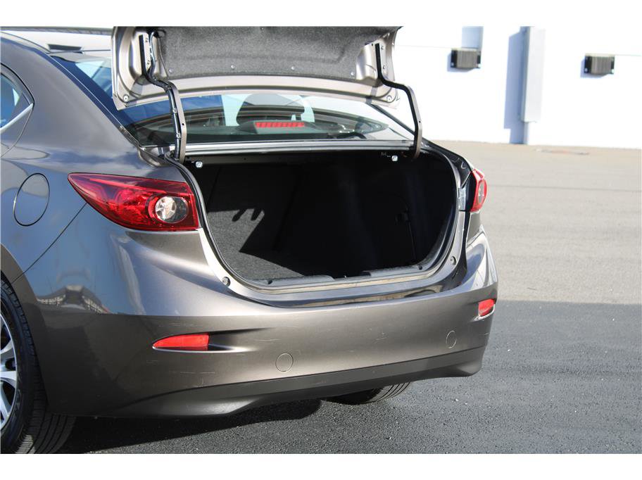 Used 2014 MAZDA MAZDA3 i Touring image 32