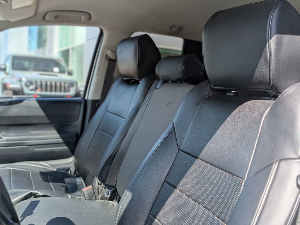 Used 2019 Toyota Tundra SR image 9