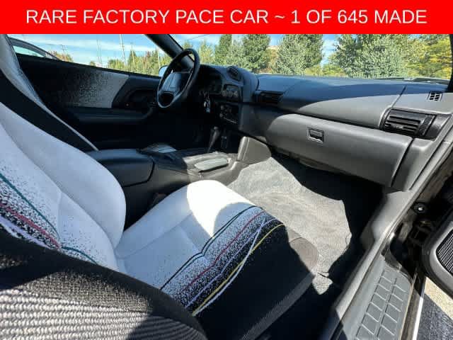 Used 1993 Chevrolet Camaro Z28 RWD image 14
