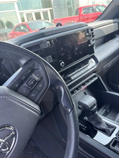 Used 2025 Toyota Tundra SR AWD/4WD image 12