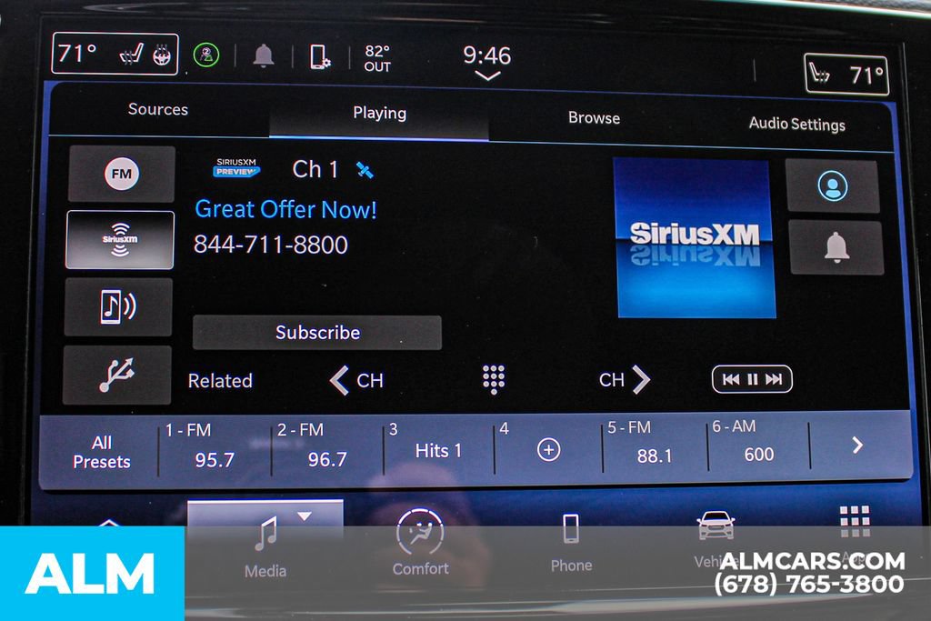Used 2023 Chrysler Pacifica Touring-L FWD image 33