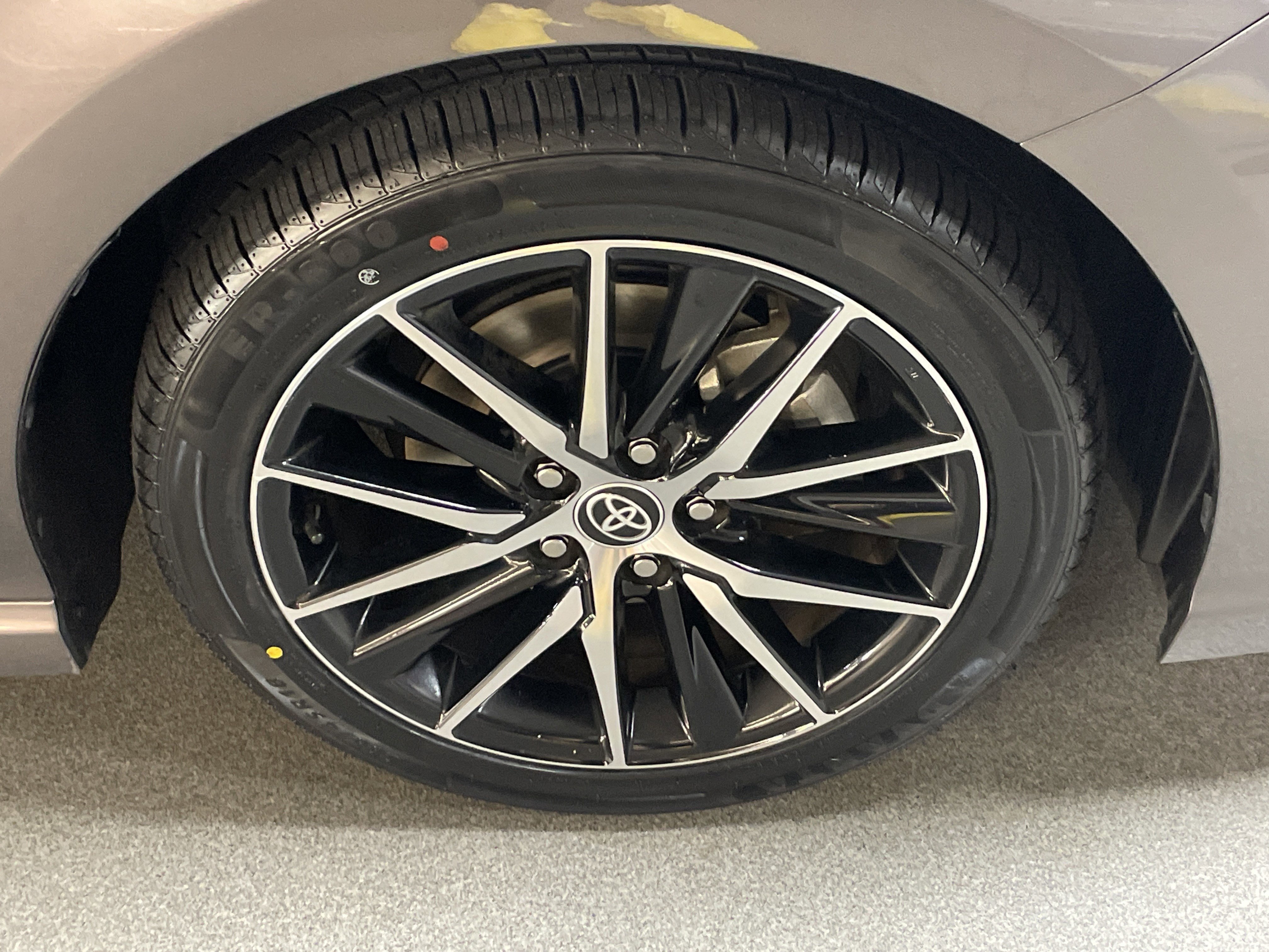 Used 2023 Toyota Camry SE FWD image 13