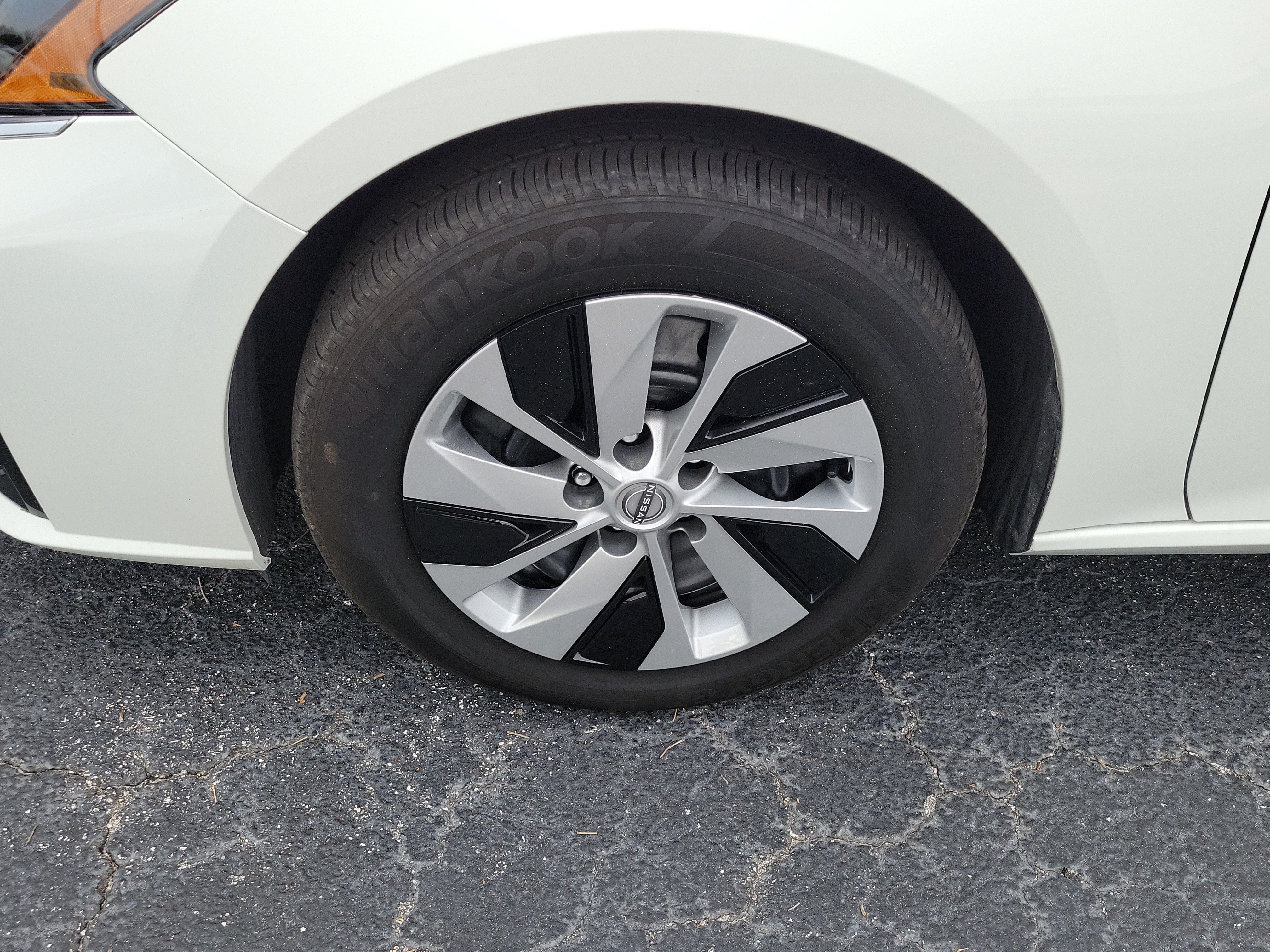 Certified 2025 Nissan Altima 2.5 S FWD image 4