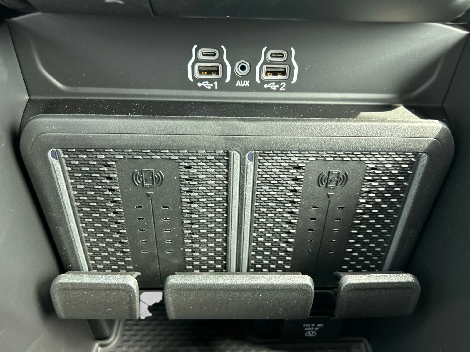 New 2026 RAM 2500 Laramie AWD/4WD image 30