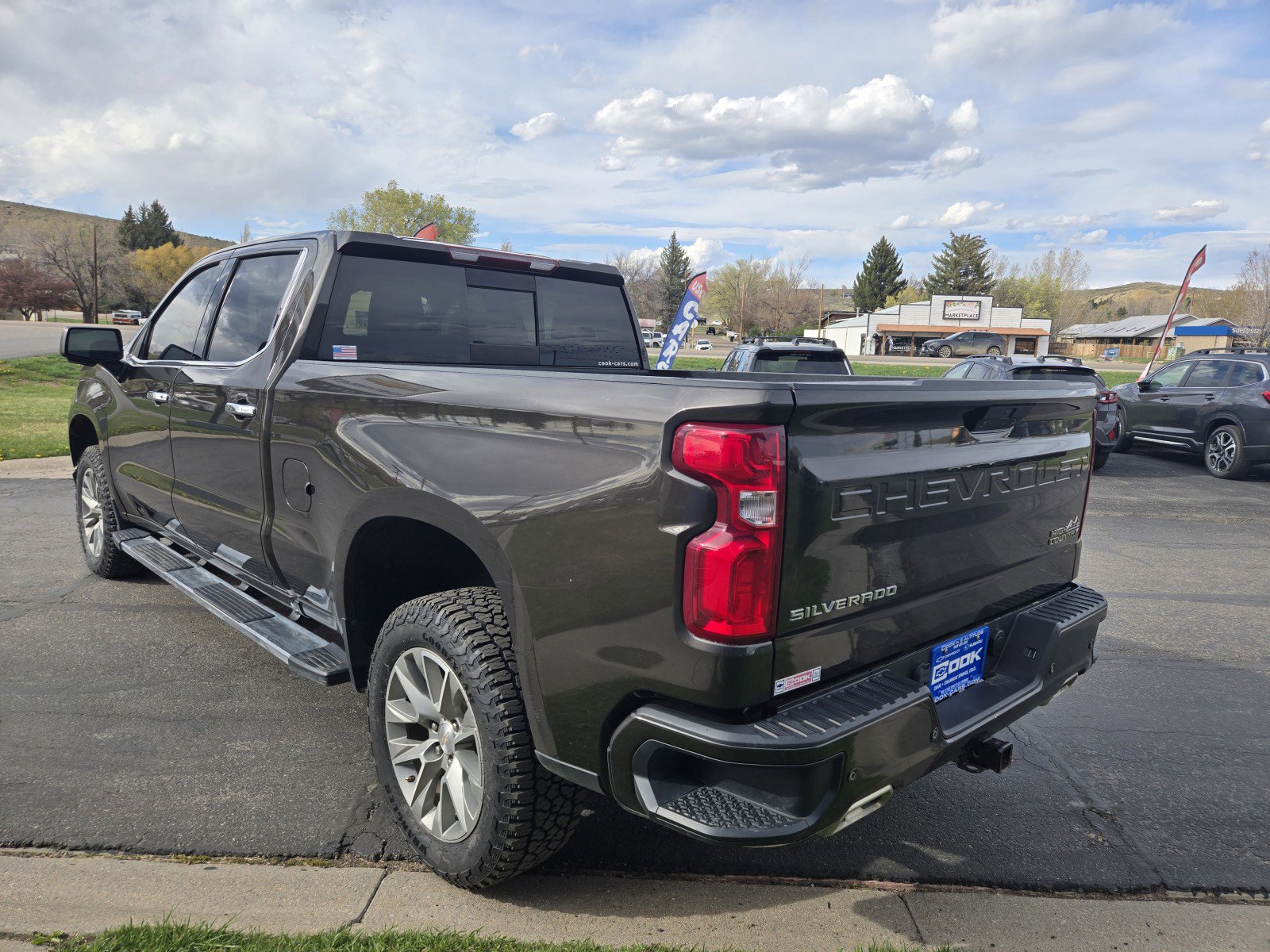 Used 2021 Chevrolet Silverado 1500 High Country w/ Z71 Off-Road Package image 5