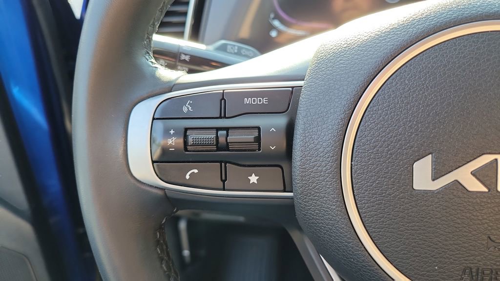Used 2023 Kia Sportage EX image 24