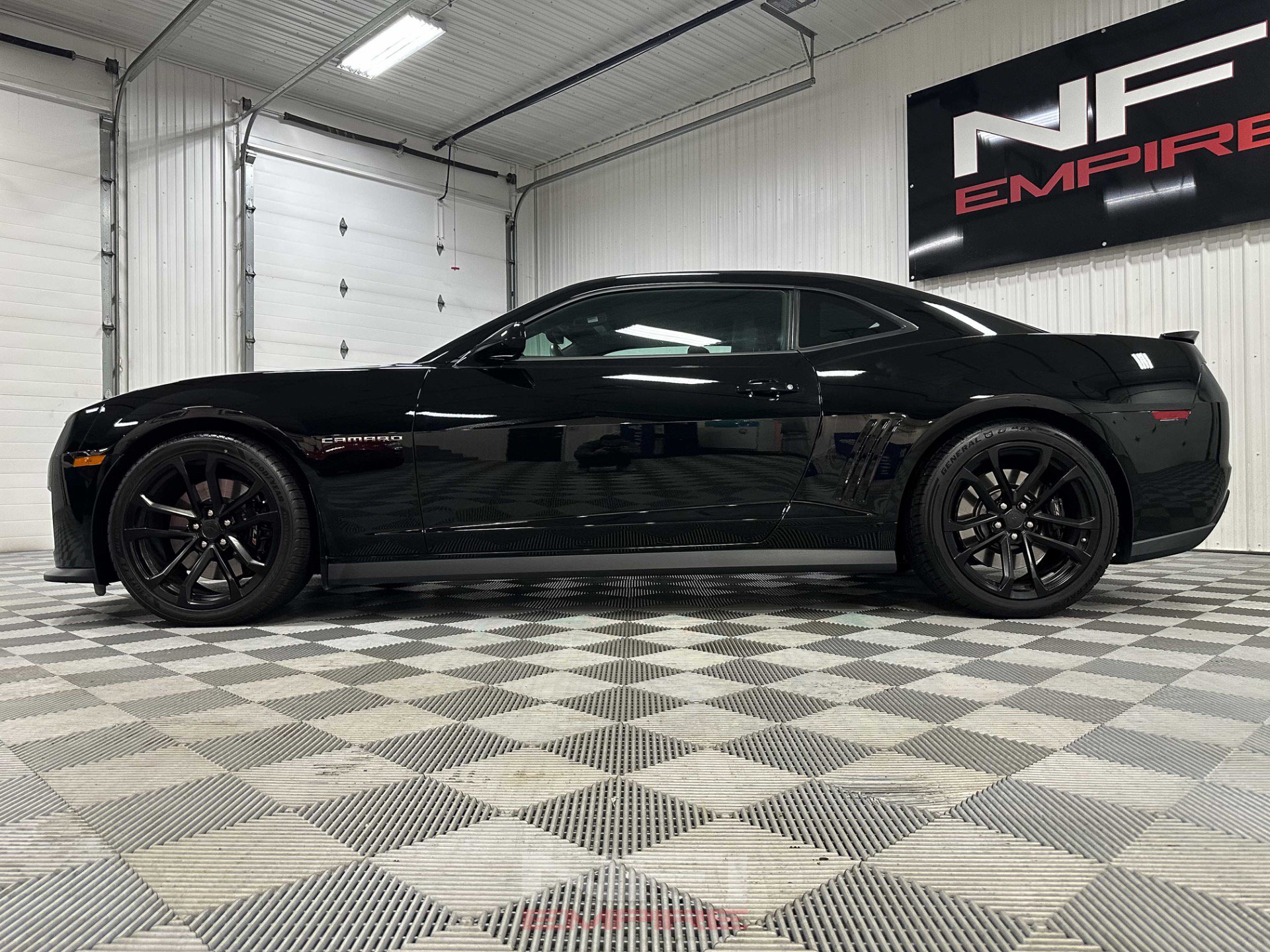 Used 2012 Chevrolet Camaro ZL1 RWD image 11