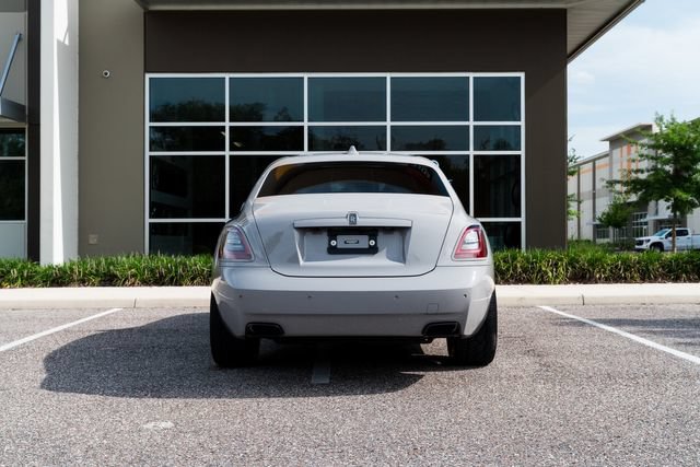 Used 2024 Rolls-Royce Ghost Black Badge AWD/4WD image 4