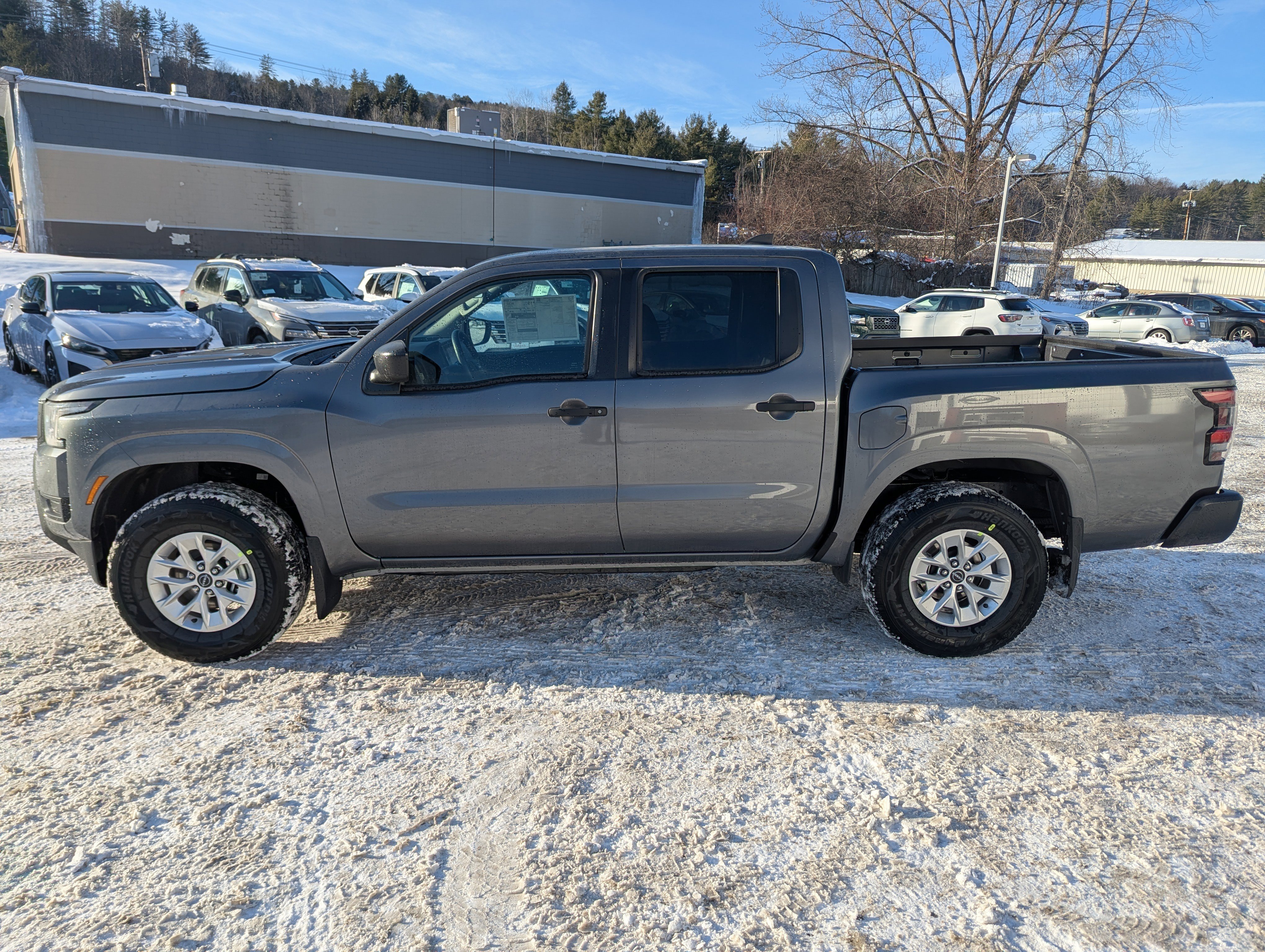 New 2026 Nissan Frontier S image 4