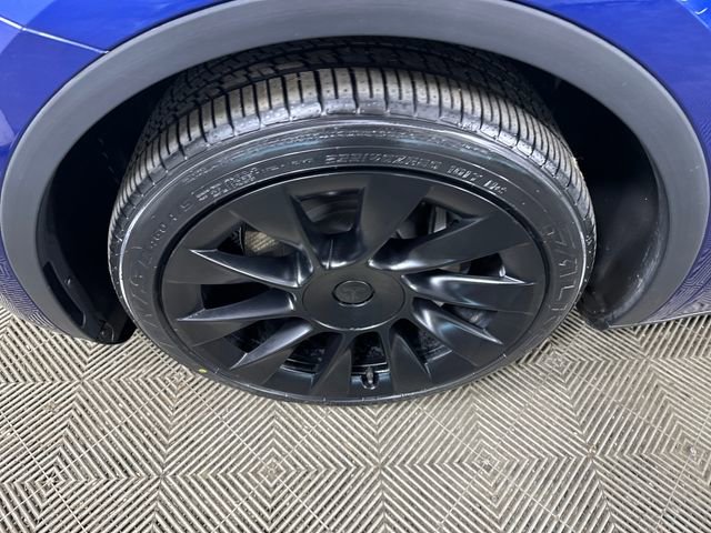 Used 2020 Tesla Model Y Long Range image 10