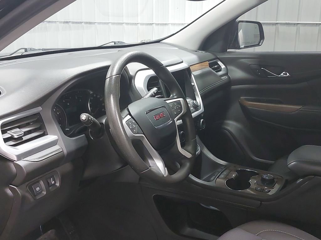 Used 2023 GMC Acadia SLE w/ Driver Convenience Package image 18