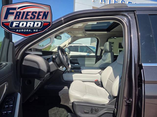 Used 2025 Ford Expedition Max Platinum w/ Driver's Package AWD/4WD image 12