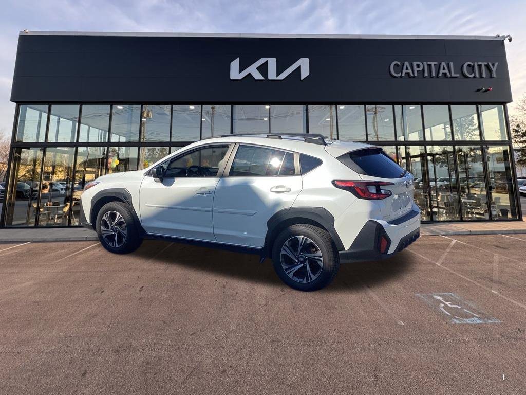 Used 2024 Subaru Crosstrek 2.0i Premium AWD/4WD image 4