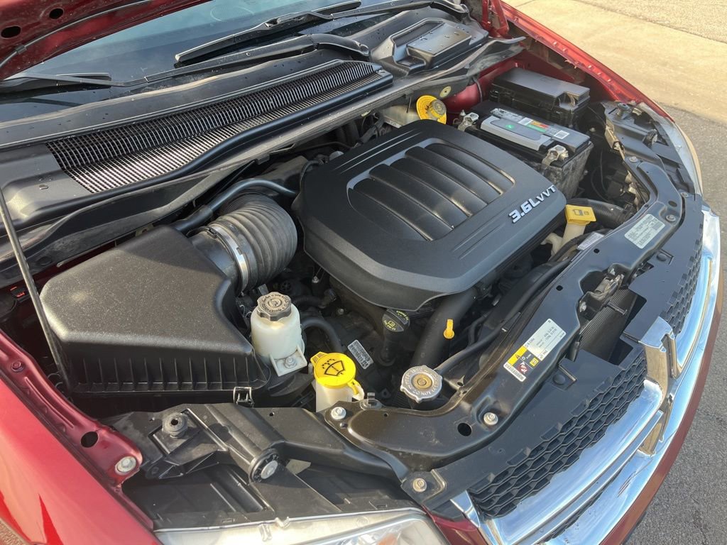 Used 2018 Dodge Grand Caravan SE image 11