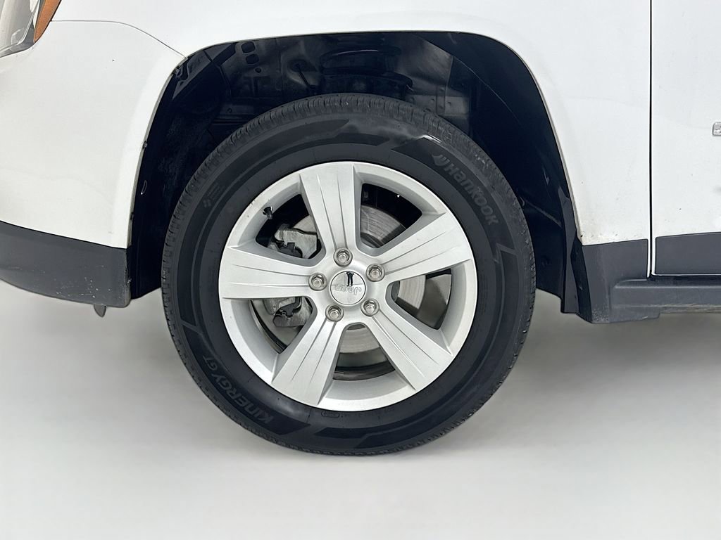 Used 2017 Jeep Compass Sport w/ Power Value Group image 22