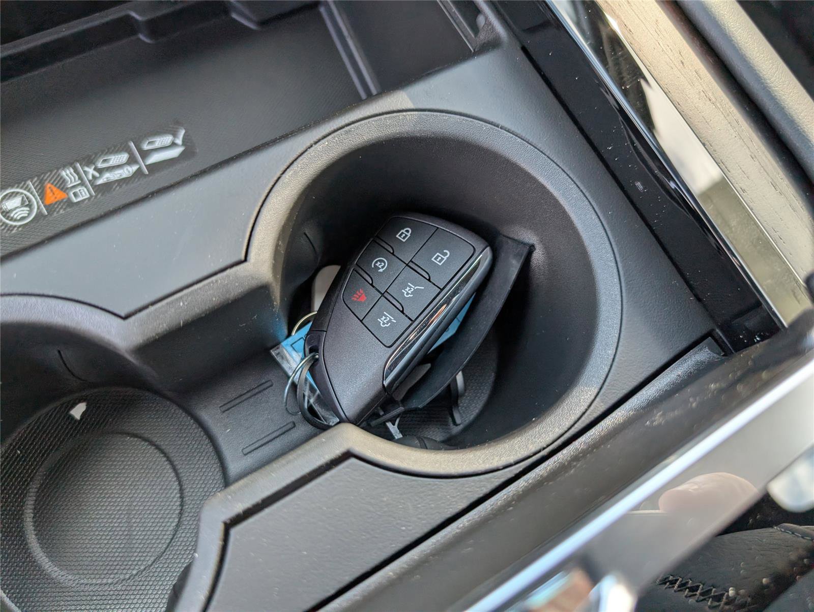 New 2026 GMC Yukon XL Denali w/ Sun & Power Step Package image 38