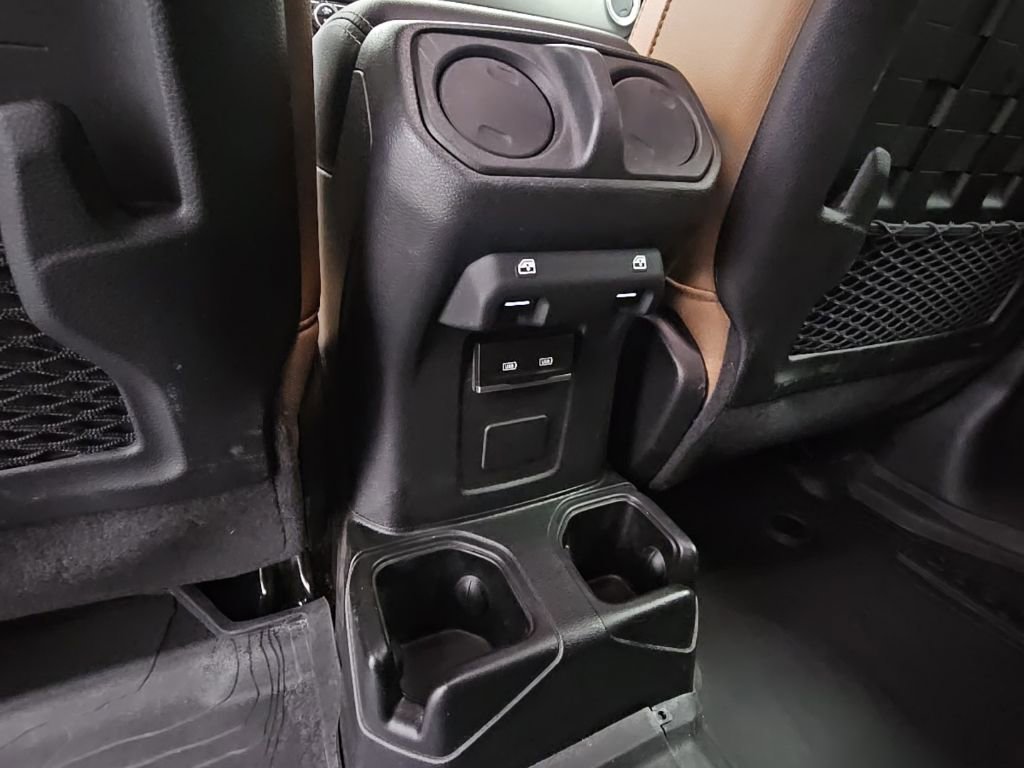 Used 2022 Jeep Gladiator Rubicon w/ Cold Weather Group image 30