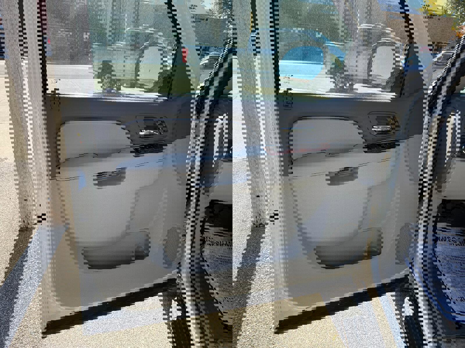 Used 2012 Chevrolet Suburban LTZ image 7