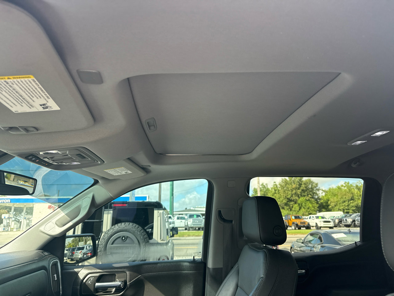 Used 2019 Chevrolet Silverado 1500 LT w/ Texas Edition image 17