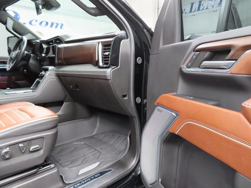Used 2024 GMC Sierra 3500 Denali Ultimate image 33